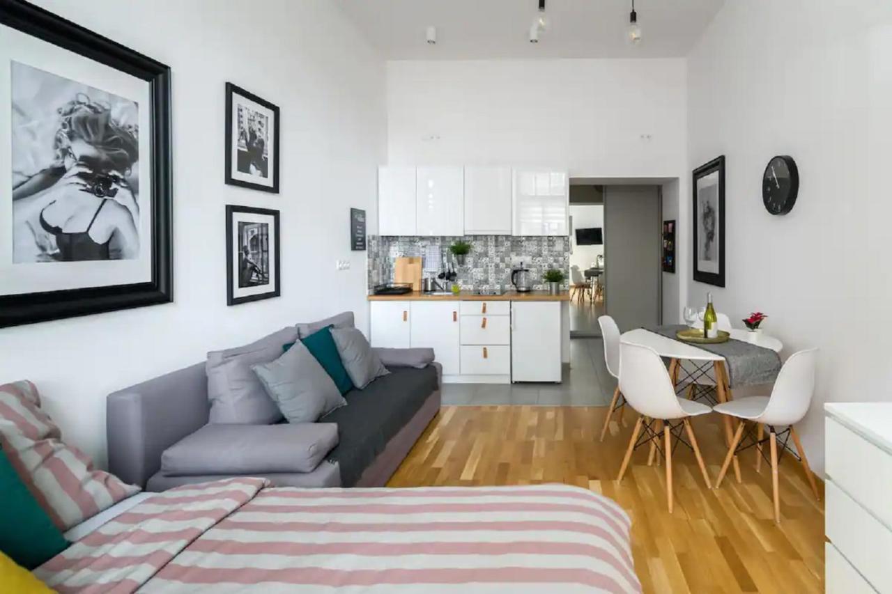 Discover Krakow Apartments - 5 Borowickiej St - Studio Next To Opera And Unity Centre Exterior photo