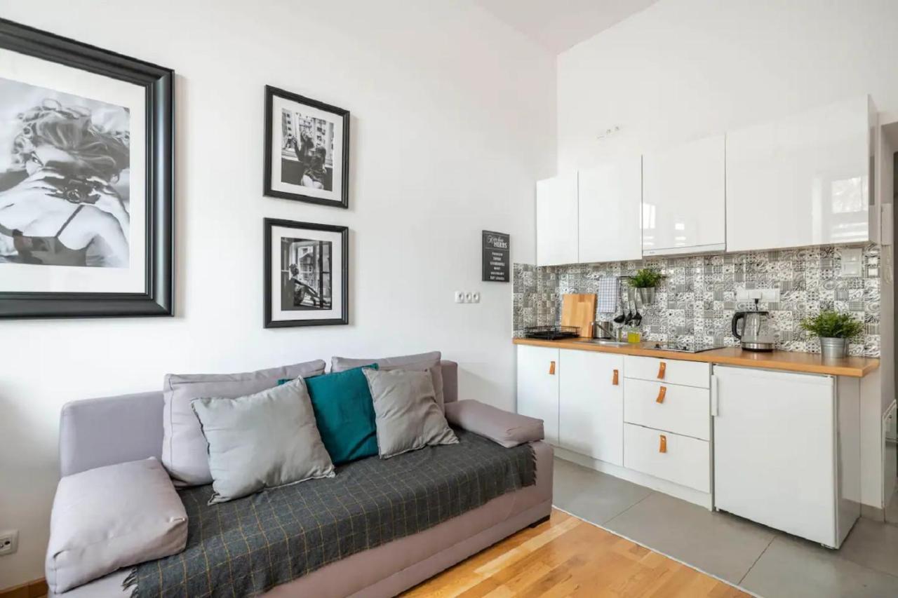 Discover Krakow Apartments - 5 Borowickiej St - Studio Next To Opera And Unity Centre Exterior photo